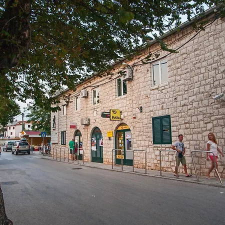 Apartment Clematis Trogir
